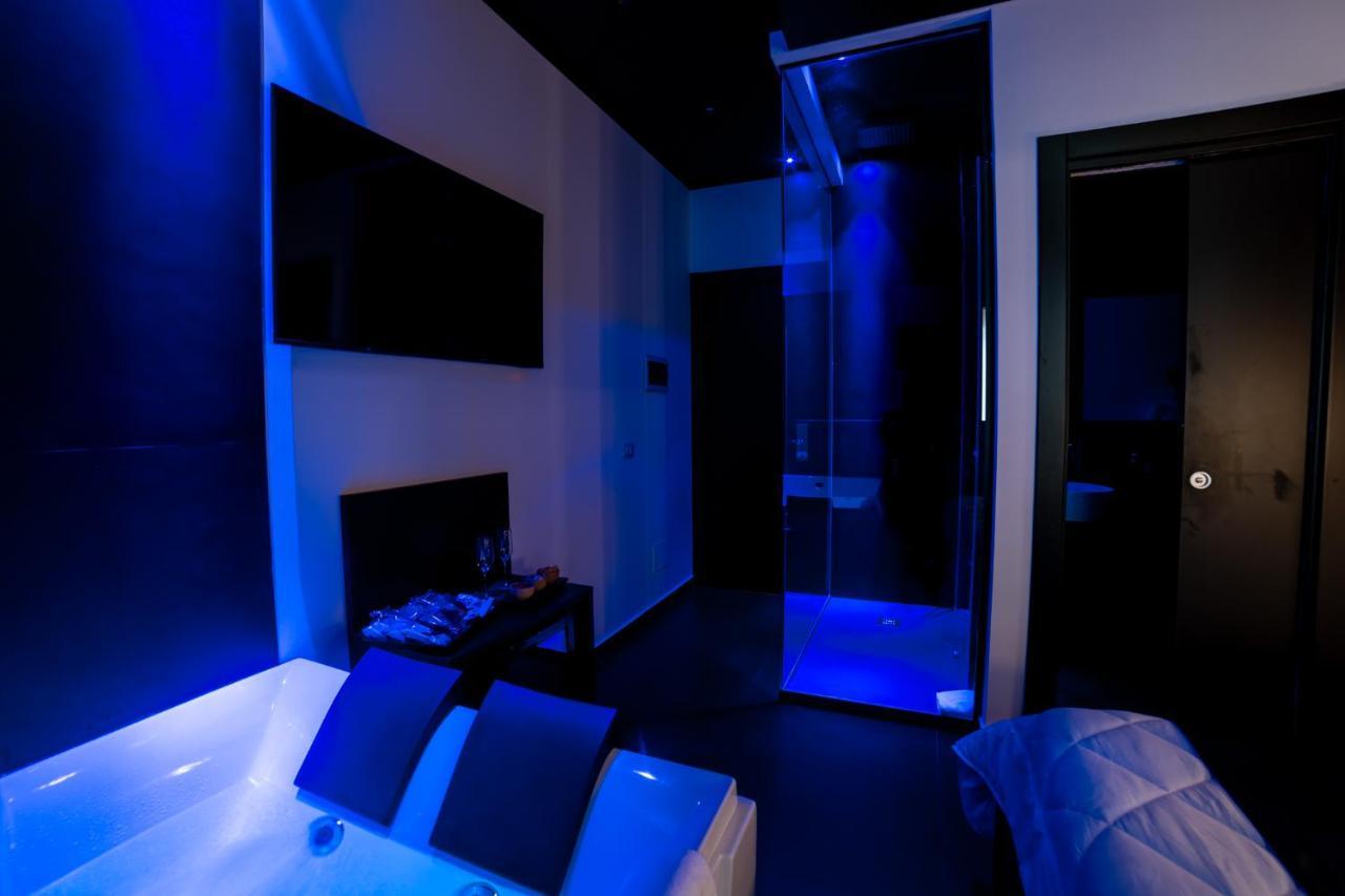 Maximum Hub Suite&Spa Палермо Екстериор снимка
