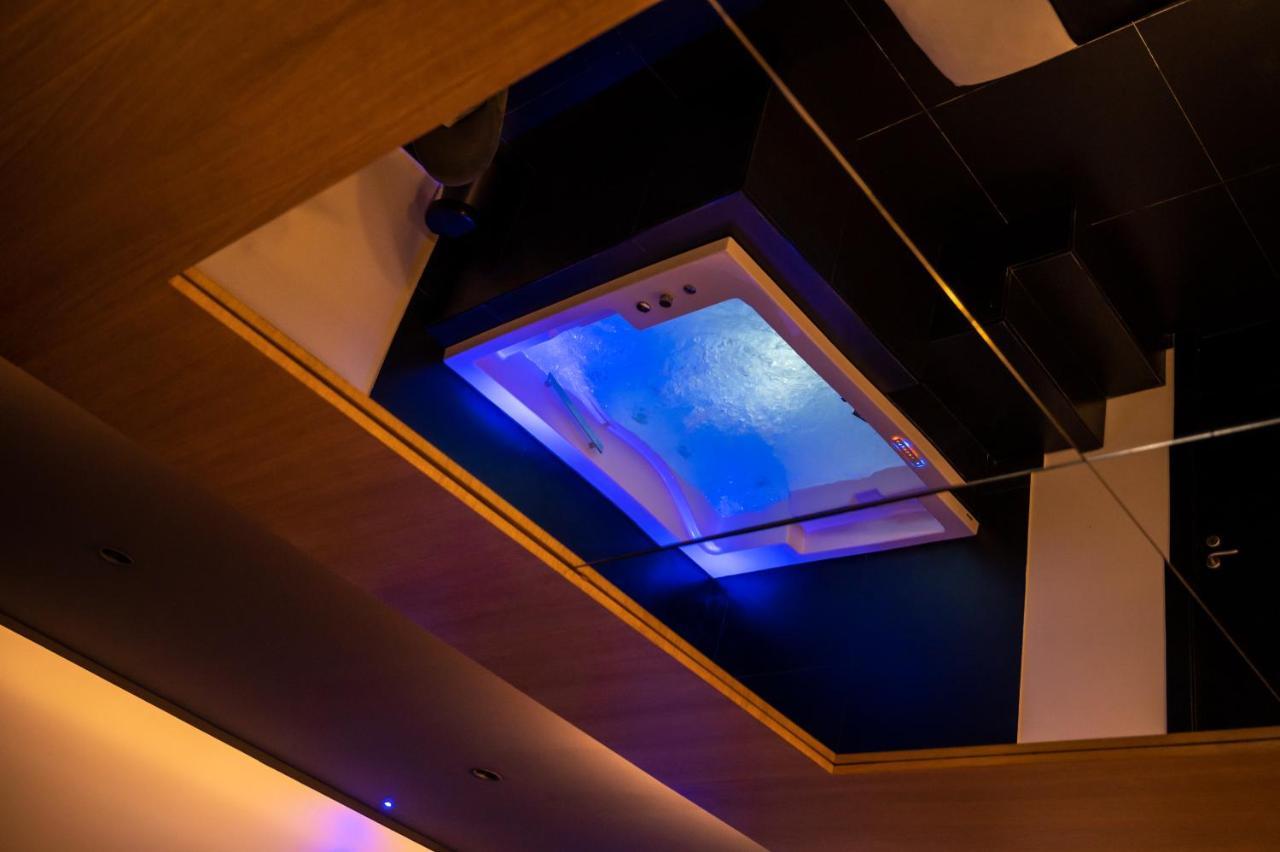 Maximum Hub Suite&Spa Палермо Екстериор снимка
