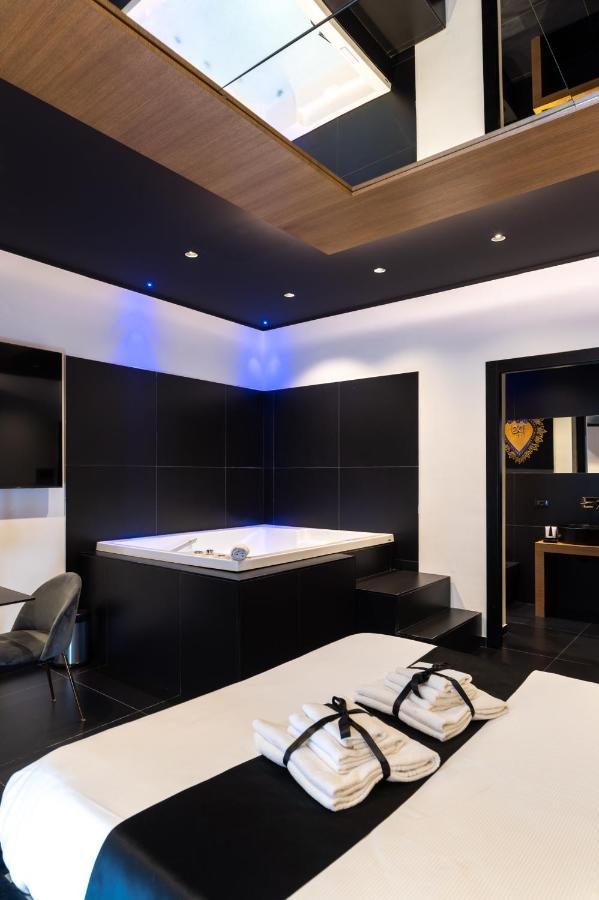 Maximum Hub Suite&Spa Палермо Екстериор снимка