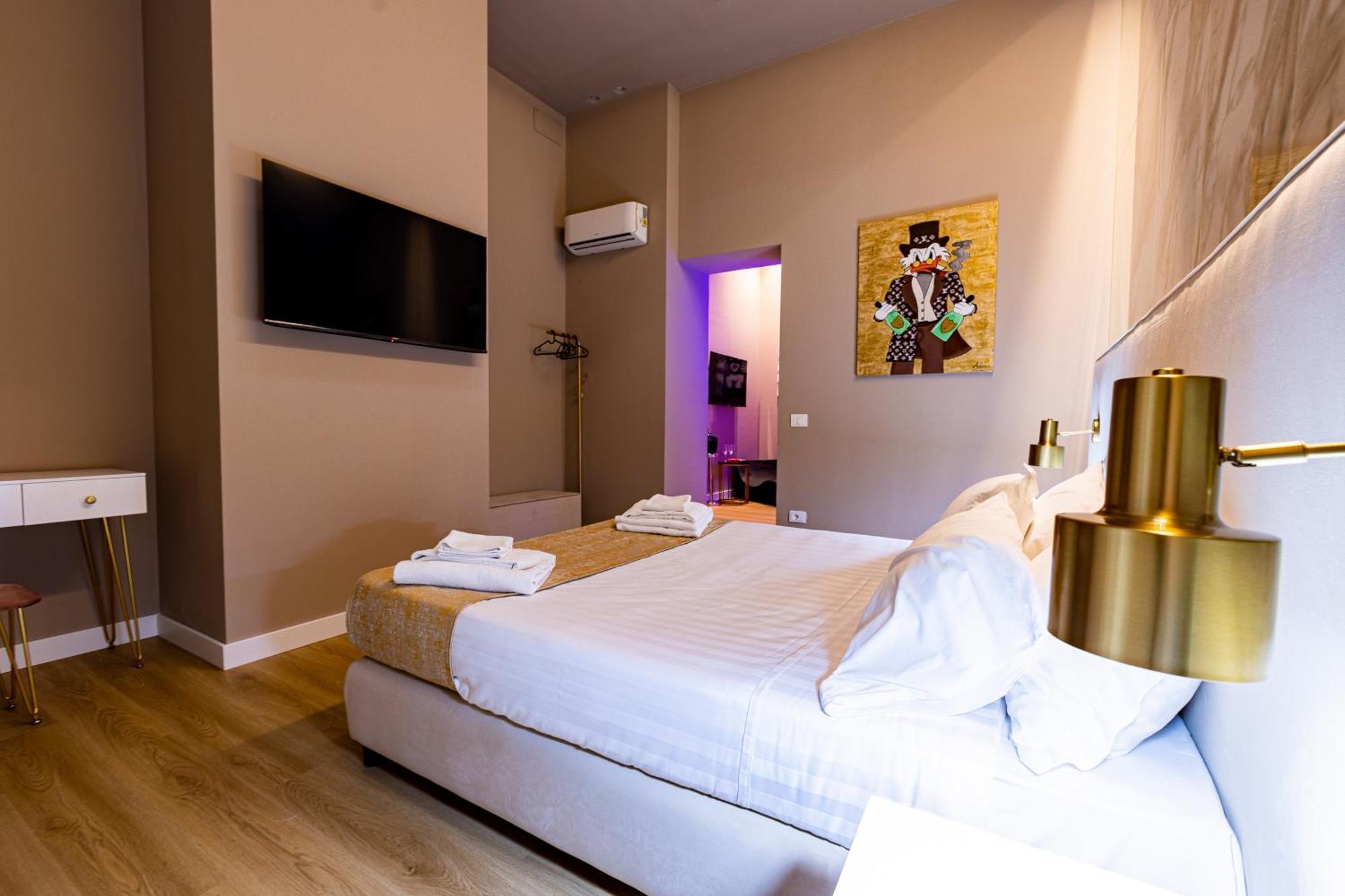 Maximum Hub Suite&Spa Палермо Екстериор снимка