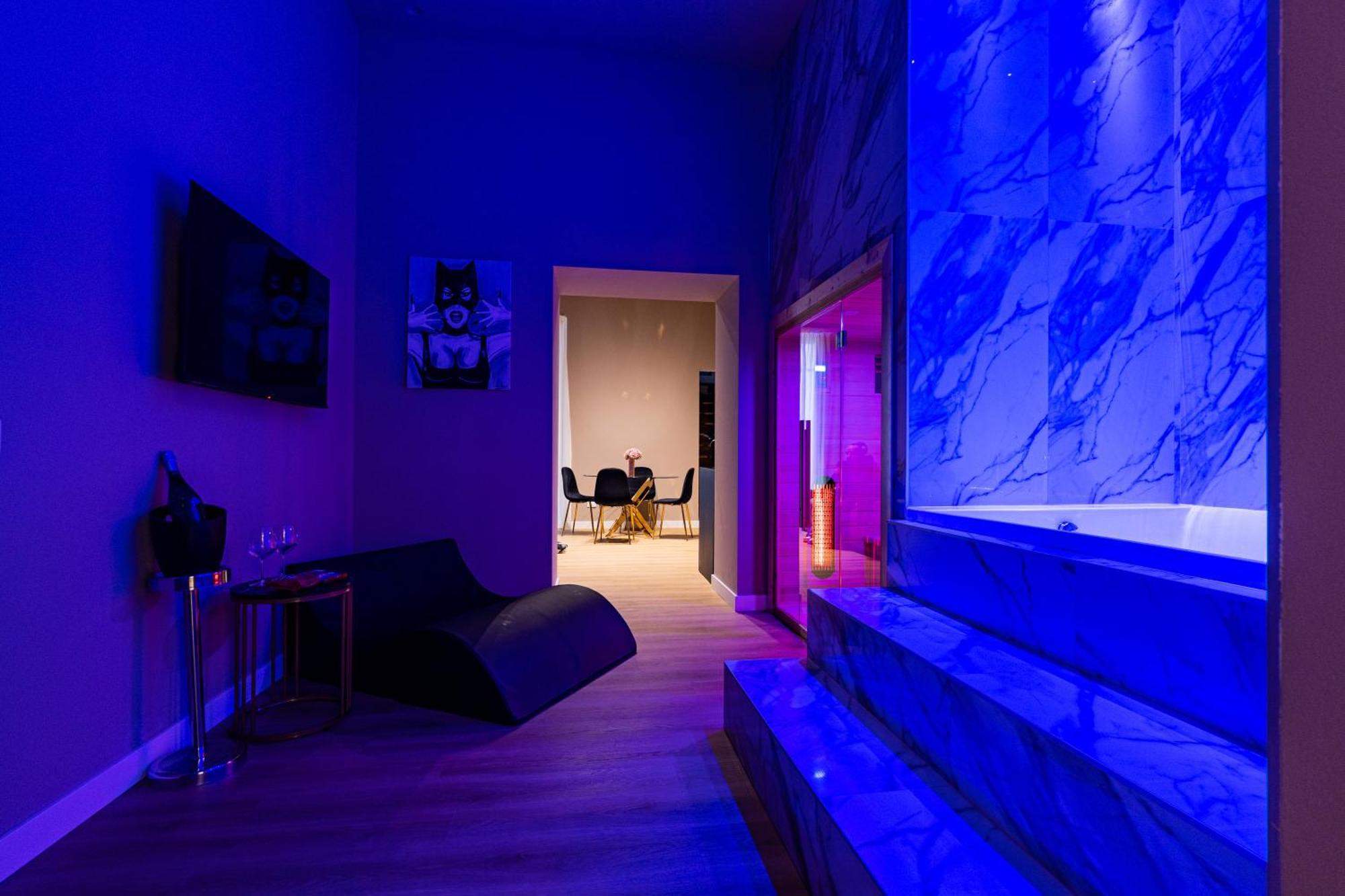 Maximum Hub Suite&Spa Палермо Екстериор снимка