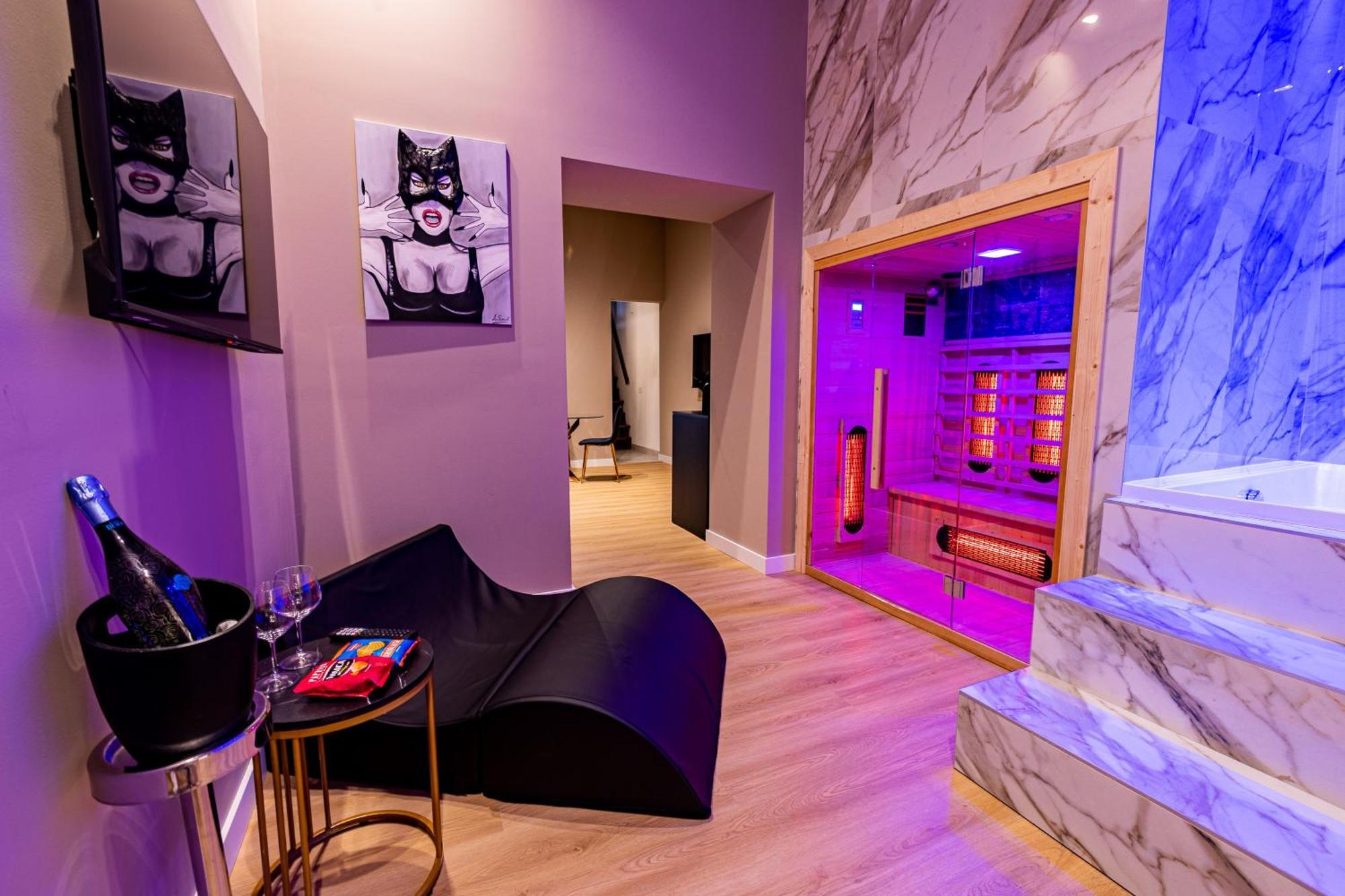Maximum Hub Suite&Spa Палермо Екстериор снимка
