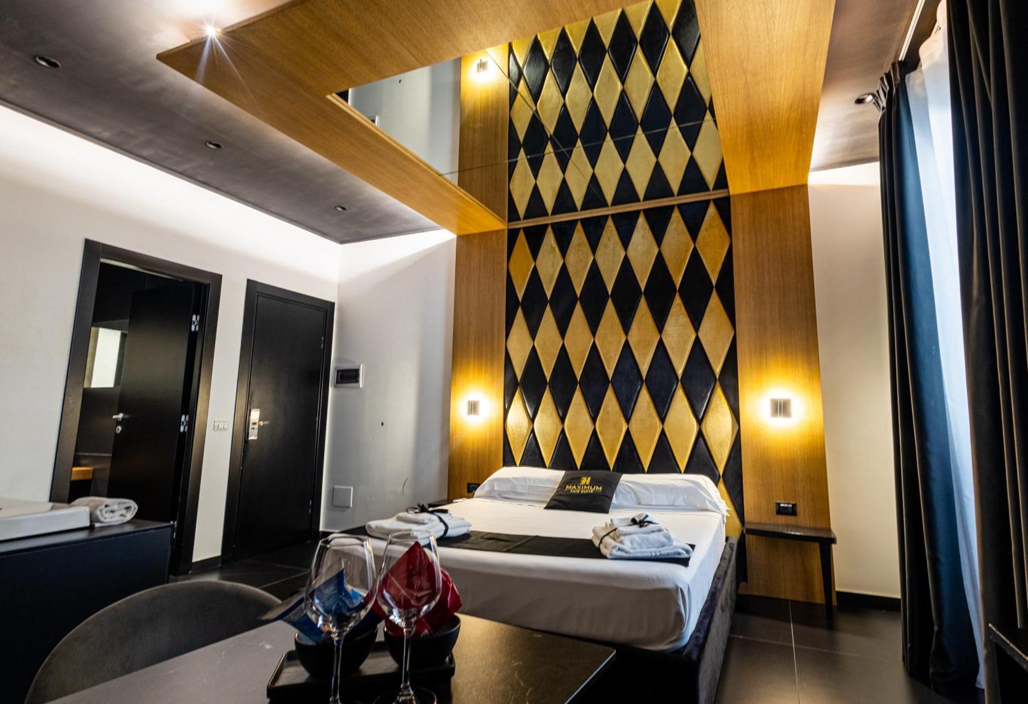 Maximum Hub Suite&Spa Палермо Екстериор снимка
