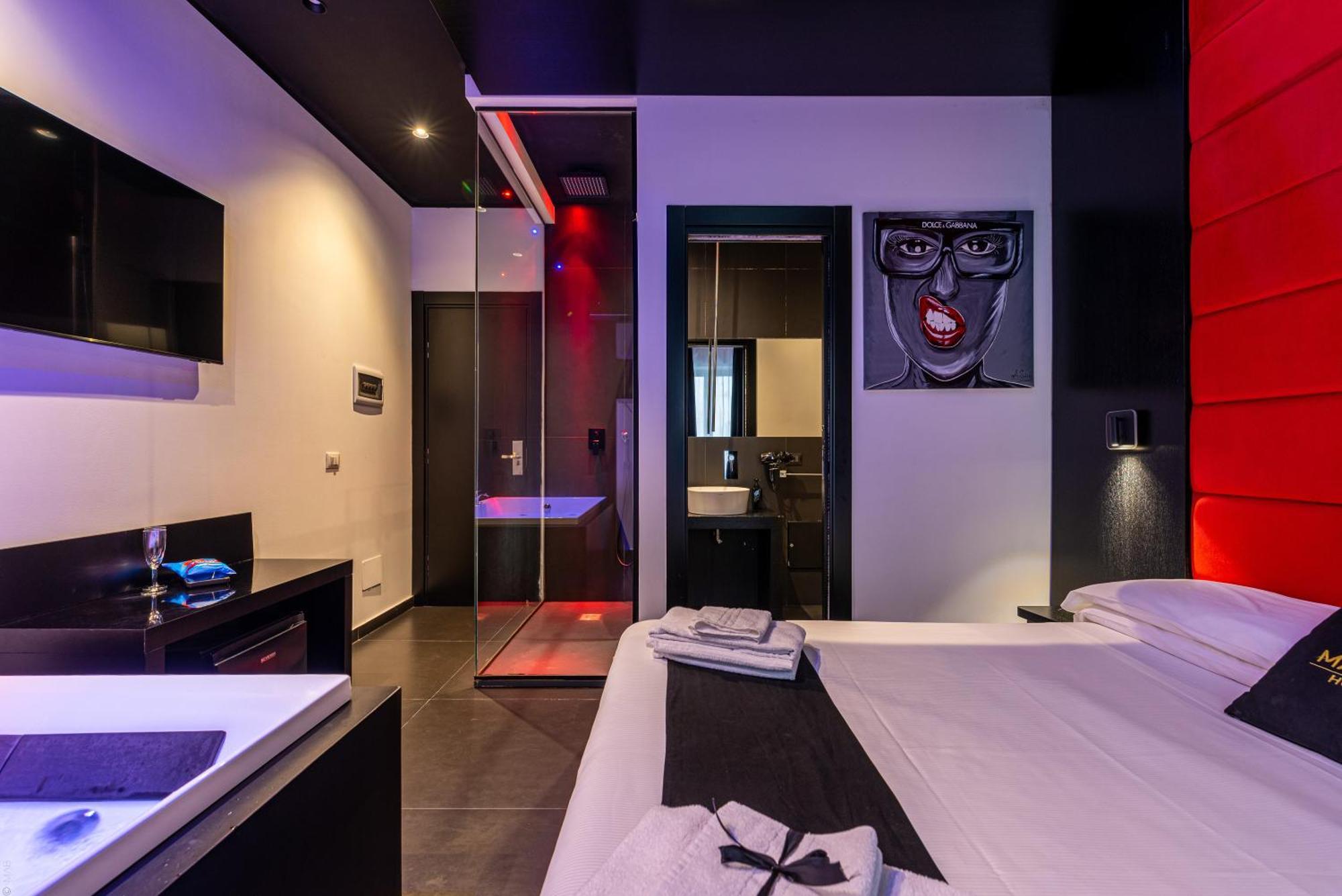 Maximum Hub Suite&Spa Палермо Екстериор снимка