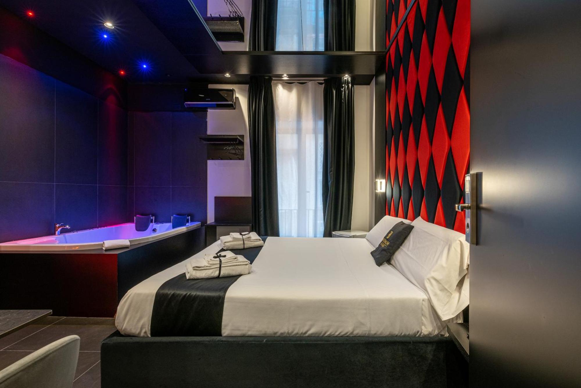 Maximum Hub Suite&Spa Палермо Екстериор снимка
