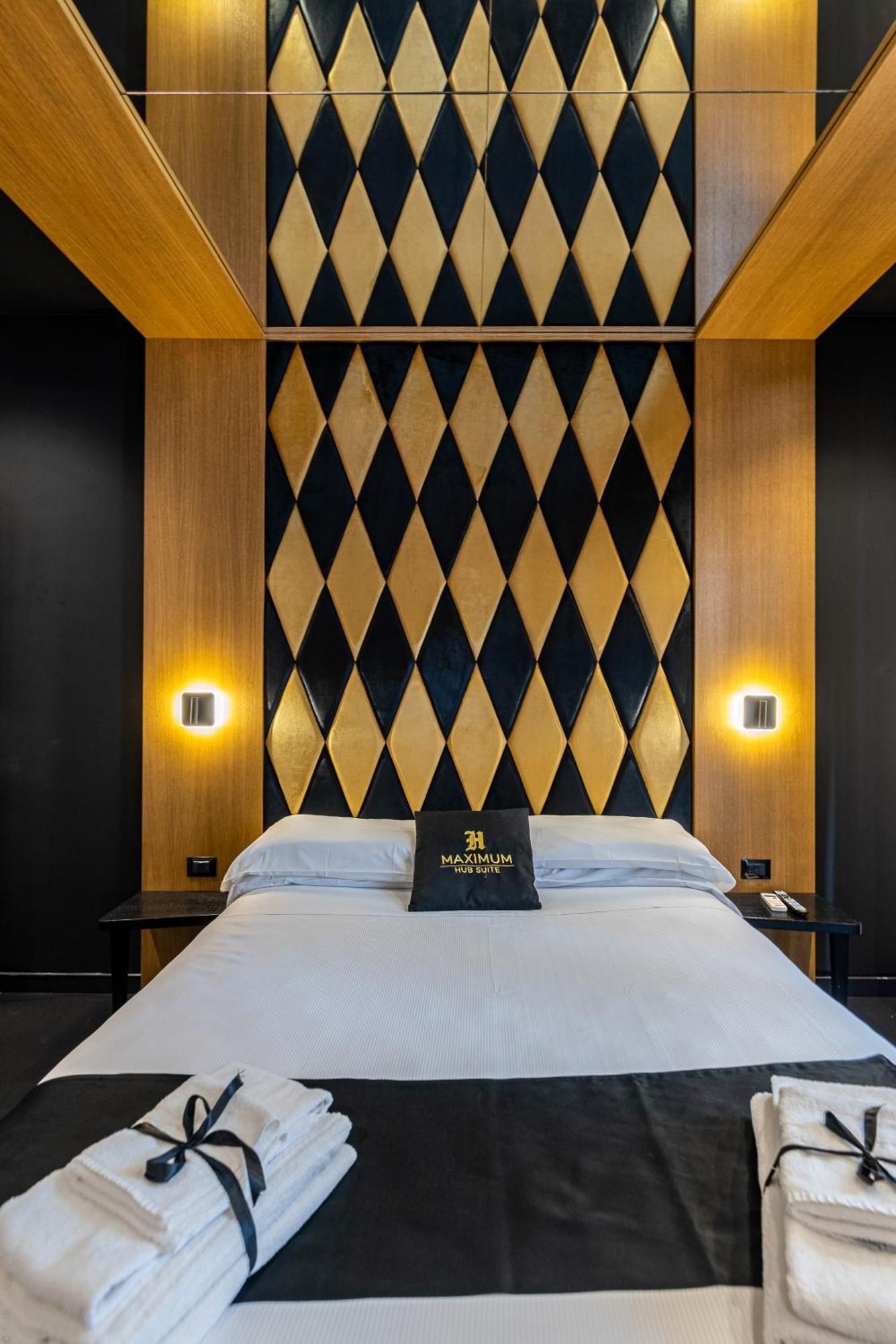 Maximum Hub Suite&Spa Палермо Екстериор снимка